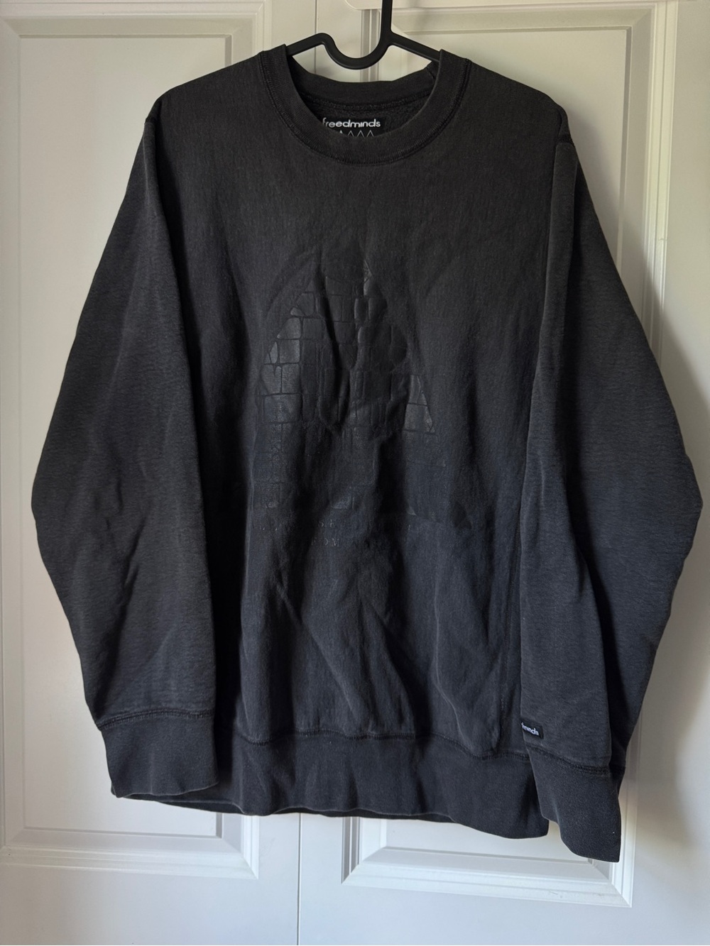 Freedminds Black Pyramid Eye Graphic Crewneck Sweatshirt - Picture 3 of 9